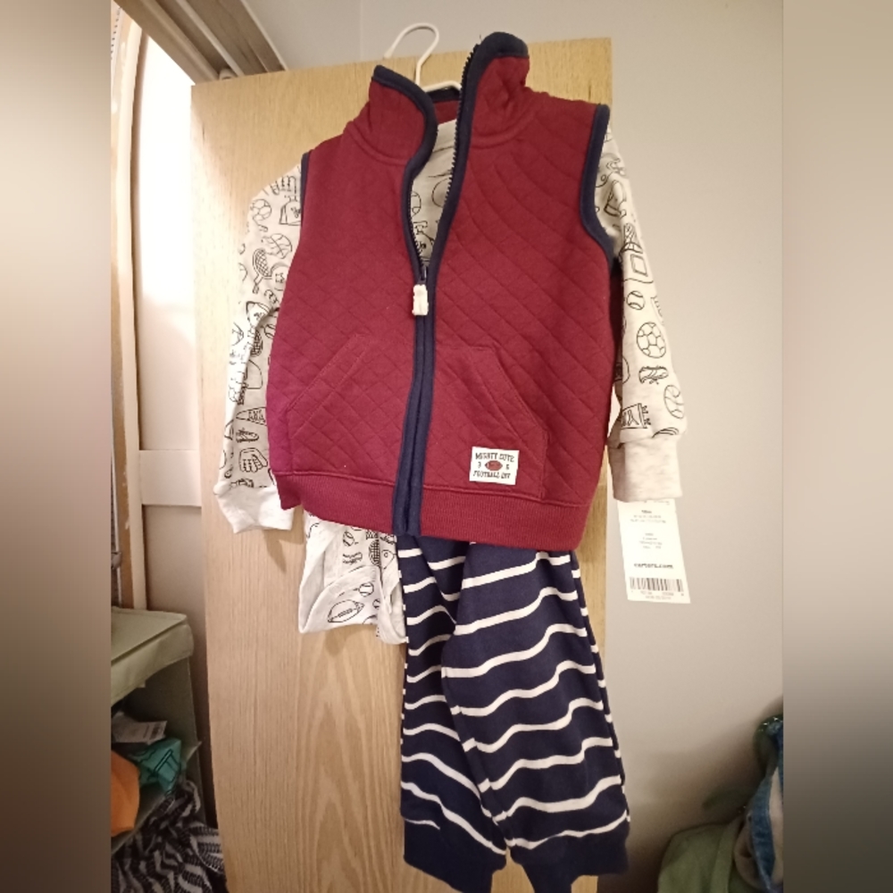 Carter's 18 month outfit